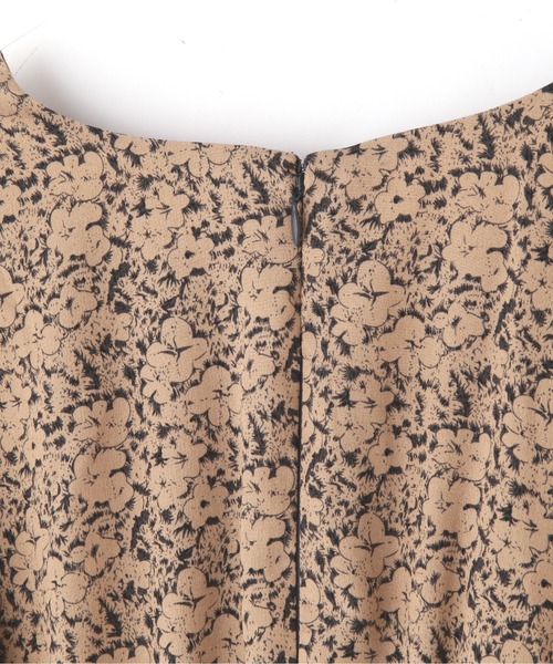 FREE'S MART（フリーズマート）の「花柄パイピングワンピース（ワンピース・レディース・ホワイト系その他/ベージュ系その他・FREE）」の10枚目の写真