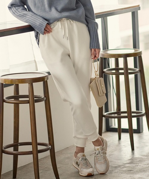 KOBE LETTUCE（コウベレタス）の「[ぬく盛り] 裏起毛ジョガーパンツ（その他パンツ・レディース・ホワイト/ブラック/ブラウン系/モカ・FREE/M/S/L）」の2枚目の写真