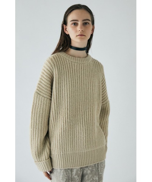 MOUSSY(マウジー)の「DROP SHOULDER LOOSE ニット(ニット/セーター・レディース・アイボリー/ダークブラウン/カーキ/ダークネイビー・FREE)」の5枚目の写真