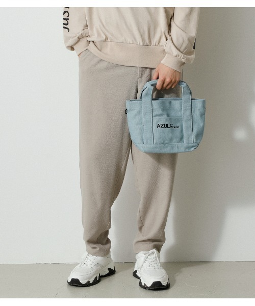 AZUL by moussy(アズールバイマウジー)の「AZUL CANVAS MINI TOTE BAG/AZULキャンバスミニトートバッグ(トートバッグ・メンズ・ライトブルー/オフホワイト/イエロー/ブラック/ライトグレー/ブルー・FREE)」の4枚目の写真