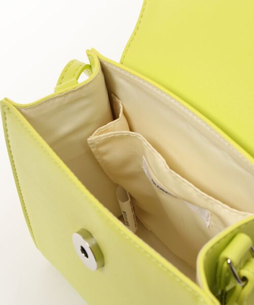 GLOBAL WORK（グローバルワーク）の「キッズ/スクエアミニショルダーBAG/265352（ショルダーバッグ・キッズ・オフホワイト/ライトイエロー・FREE）」の18枚目の写真