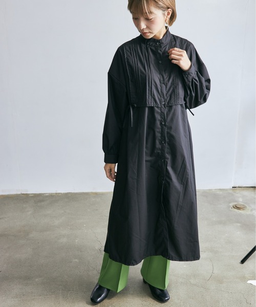 ECRIRE（エクリール）の「サイドリボンピンタックワンピース（ワンピース・レディース・ブラック/オフホワイト/ネイビー/ベージュ・M）」の9枚目の写真