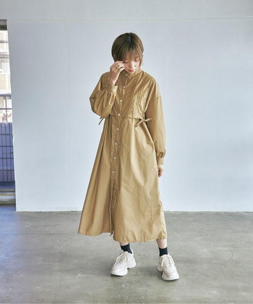 ECRIRE（エクリール）の「サイドリボンピンタックワンピース（ワンピース・レディース・ブラック/オフホワイト/ネイビー/ベージュ・M）」の16枚目の写真