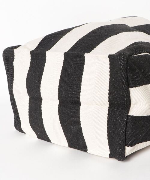 Auntie Rosa Holiday（アンティローザホリデー）の「ストライプオーバートート（トートバッグ・レディース・ブラック/ネイビー・FREE）」の4枚目の写真