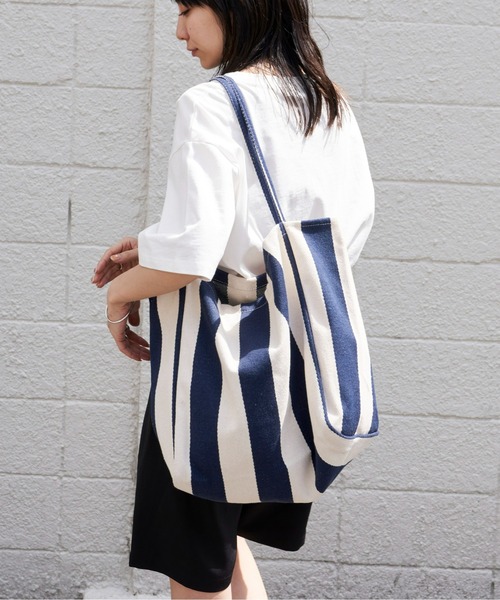 Auntie Rosa Holiday（アンティローザホリデー）の「ストライプオーバートート（トートバッグ・レディース・ブラック/ネイビー・FREE）」の11枚目の写真