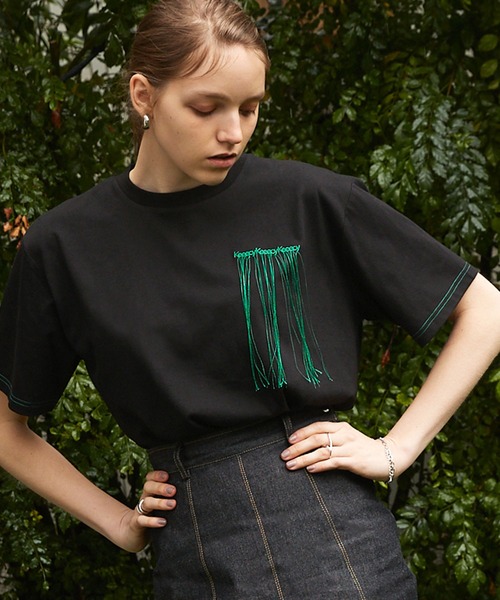 Keeepy（キーピー）の「【Keeepy】embroidered logo short sleeves  T-shirt（Tシャツ/カットソー・レディース・ブラック/ベージュ/グリーン・M/L）」の2枚目の写真