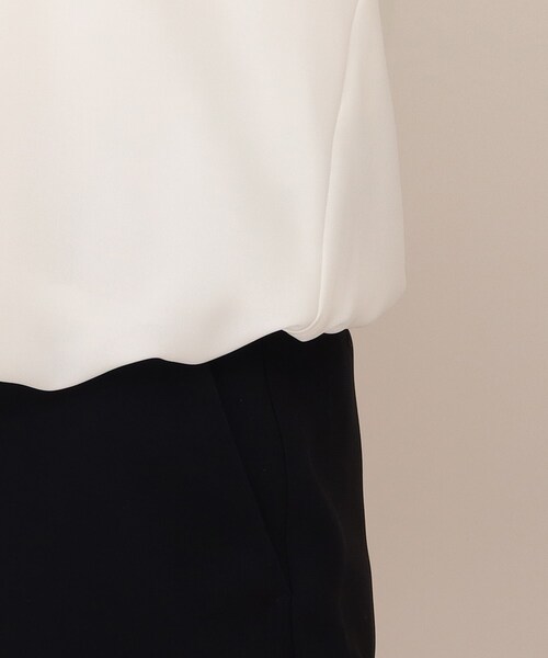 UNTITLED（アンタイトル）の「◆プレーヌツイルブラウス【マシンウォッシャブル】（Tシャツ/カットソー・レディース・オフホワイト/ナチュラル・02/01/03）」の9枚目の写真