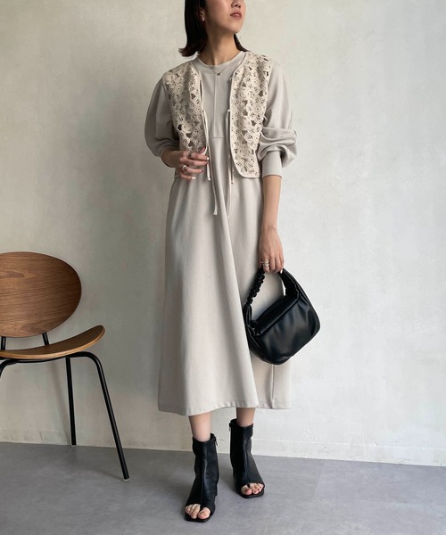 CAPRICIEUX LE'MAGE(カプリシューレマージュ)の「クロシェ風ミニベスト(ベスト・レディース・ブラック/ライトベージュ・FREE)」の17枚目の写真