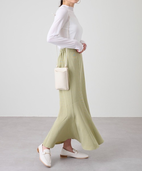 COLONY 2139（コロニートゥーワンスリーナイン）の「天竺シアーメローロンT/シアープチハイネックロンＴ（Tシャツ/カットソー・レディース・ブラック/グリーン/アイボリー/オレンジ・FREE）」の10枚目の写真