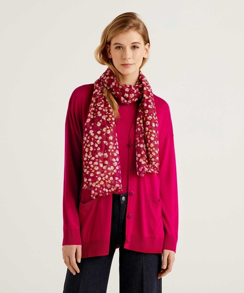 BENETTON (UNITED COLORS OF BENETTON)（ベネトンユナイテッドカラーズオブベネトン）の「コットン総柄ストール（ストール/ショール・レディース・レッド/マルチ/ネイビー・ONE SIZE）」の7枚目の写真