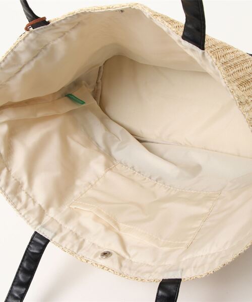 BENETTON (UNITED COLORS OF BENETTON)(ベネトンユナイテッドカラーズオブベネトン)の「【BENETTON:ベネトン】タッセル付き雑材トートバッグ(トートバッグ・レディース・ブラウン/カーキ/ブラック・FREE)」の6枚目の写真