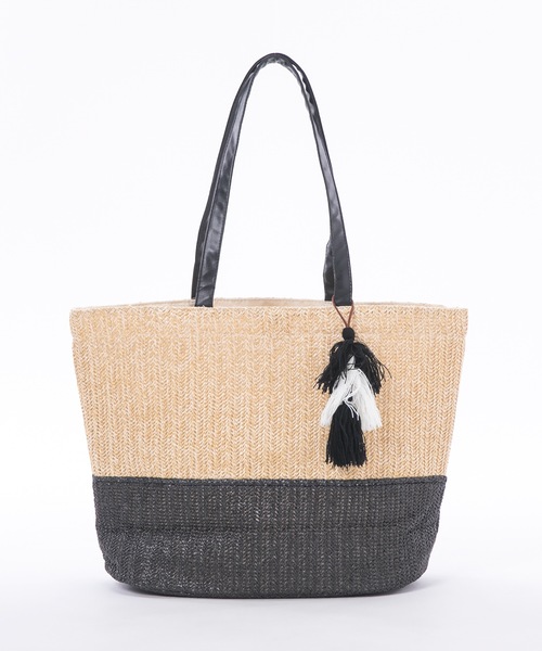 BENETTON (UNITED COLORS OF BENETTON)(ベネトンユナイテッドカラーズオブベネトン)の「【BENETTON:ベネトン】タッセル付き雑材トートバッグ(トートバッグ・レディース・ブラウン/カーキ/ブラック・FREE)」の2枚目の写真