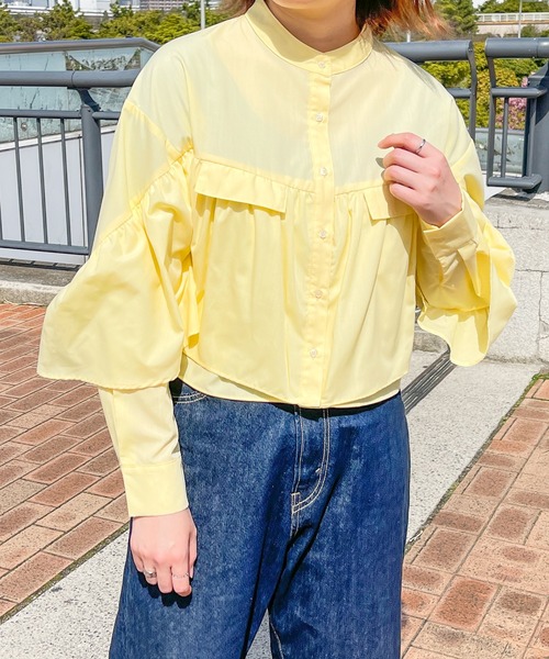 PairPair（ペアペア）の「ラッフルフリルシャツ（シャツ/ブラウス・レディース・オフホワイト/イエロー/ブルー系その他・フリー）」の2枚目の写真