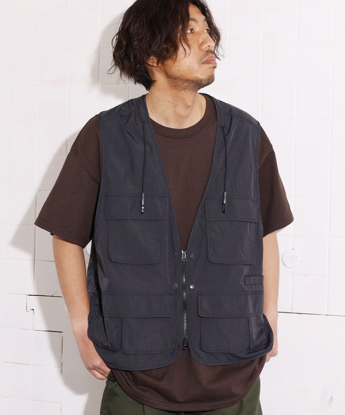 REMI RELIEF(レミレリーフ)の「REMI RELIEF/レミレリーフ ミリタリーフィッシャーベスト フィッシングベスト(ベスト・メンズ・カーキ/ブラック・M/L/XL)」の5枚目の写真