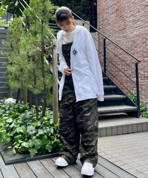 Candy Stripper（キャンディストリッパー）の「CND ARMY サロペット（サロペット/オーバーオール・レディース・ブラック/カーキ・2）」の12枚目の写真