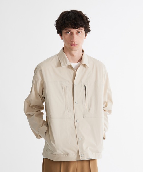 UNITED TOKYO（ユナイテッドトウキョウ）の「ダブルポケットコーチジャケット（ブルゾン・メンズ・ブラック/ライトベージュ・1/2）」の5枚目の写真