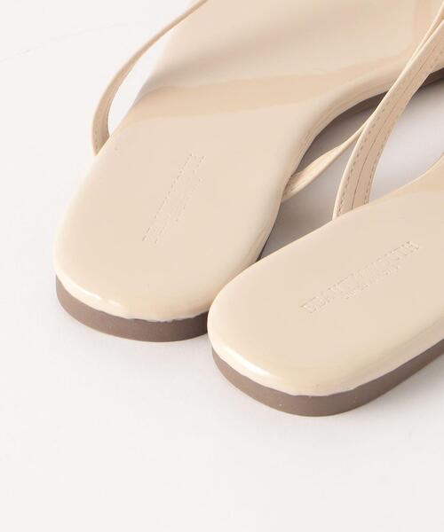 BEAUTY&YOUTH UNITED ARROWS(ビューティーアンドユースユナイテッドアローズ)の「フェイクレザー トング サンダル(サンダル・レディース・ブラック/ナチュラル/オレンジ/シルバー・37/38/35/36)」の9枚目の写真