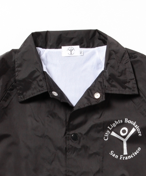BEAMS（ビームス）の「◎CITY LIGHTS BOOK STORE×BEAMS / 別注 コーチジャケット（ナイロンジャケット・メンズ・ブラック/グリーン・MEDIUM/LARGE）」の19枚目の写真