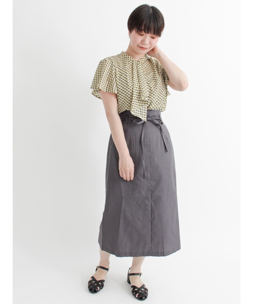 Te chichi TERRASSE（テチチテラス）の「リネン混ウエストリボンセミタイトスカート（スカート・レディース・ベージュ/イエロー/チャコール・ﾌﾘ-）」の6枚目の写真