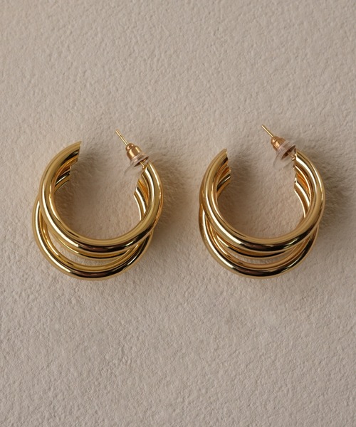 IAMUSE（アイアミューズ）の「金属アレルギー対応　トリニティフープピアス S0781【IAMUSE】（ピアス（両耳用）・レディース・シルバー/ゴールド・FREE）」の5枚目の写真