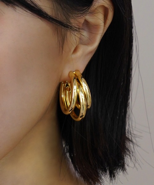 IAMUSE（アイアミューズ）の「金属アレルギー対応　トリニティフープピアス S0781【IAMUSE】（ピアス（両耳用）・レディース・シルバー/ゴールド・FREE）」の16枚目の写真