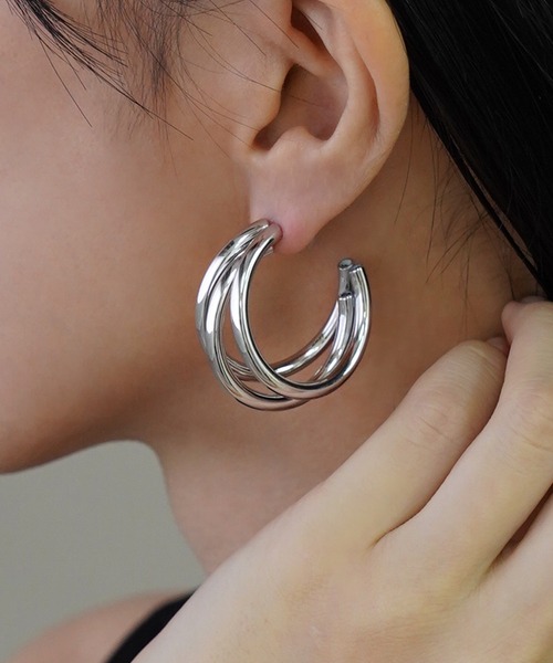 IAMUSE（アイアミューズ）の「金属アレルギー対応　トリニティフープピアス S0781【IAMUSE】（ピアス（両耳用）・レディース・シルバー/ゴールド・FREE）」の18枚目の写真