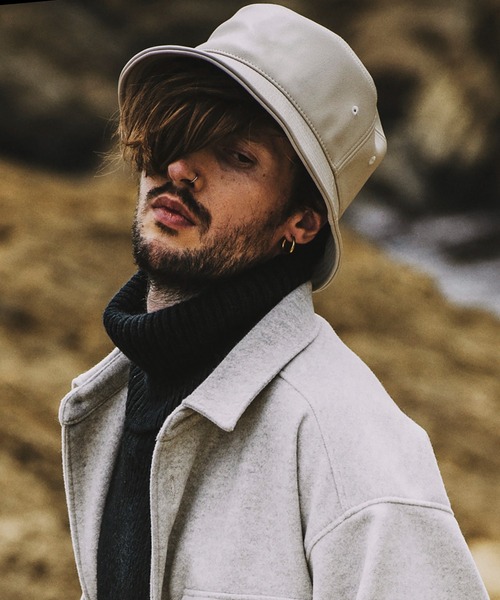 NO ID.（ノーアイディ）の「【NO ID.】Synthetic Leather Bucket Hat / シンセティック レザー バケット ハット（ハット・メンズ・アイボリー/ブラック・ONE SIZE）」の14枚目の写真