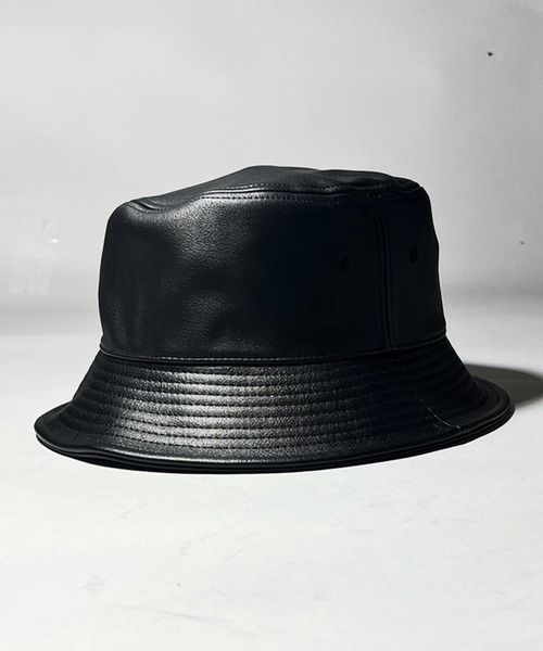 NO ID.（ノーアイディ）の「【NO ID.】Synthetic Leather Bucket Hat / シンセティック レザー バケット ハット（ハット・メンズ・アイボリー/ブラック・ONE SIZE）」の21枚目の写真