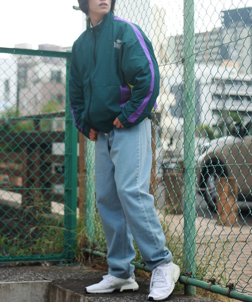 LONSDALE（ロンズデール）の「LONSDALE ライン切替ナイロンジャケット（ナイロンジャケット・メンズ・パープル/ブラック/グリーン・M/L/LL）」の15枚目の写真