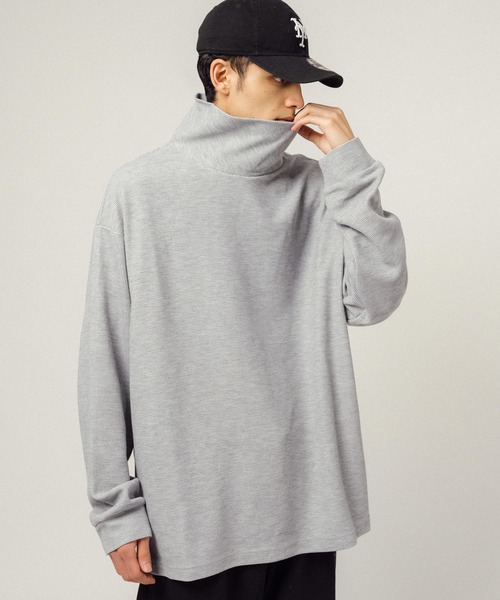 Ressaca(レサーカ)の「オーバーサイズ ワッフル タートルネック長袖カットソー(Tシャツ/カットソー・メンズ・ベージュ/ブラック/グレー・M/L/XL)」の6枚目の写真