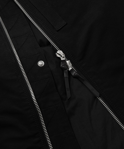 11 by Boris Bidjan Saberi （ ボリスビジャンサベリ）の「J3