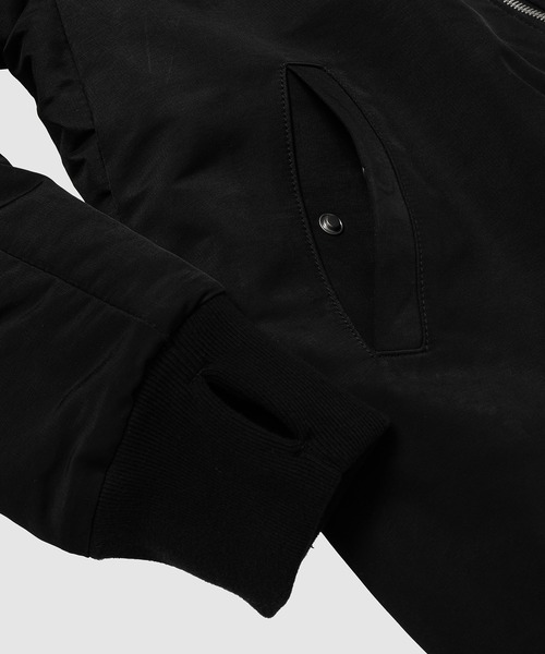 11 by Boris Bidjan Saberi ( ボリスビジャンサベリ)の「J3 F1323(その他アウター・メンズ・ブラック・M/L)」の7枚目の写真
