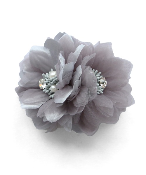 RUIRUE BOUTIQUE（ルイルエブティック）の「ダブルフラワーパールコサージュ（ブローチ/コサージュ・レディース・ベージュ/ネイビー/ピンク/ラベンダー/アイボリー・FREE）」の4枚目の写真