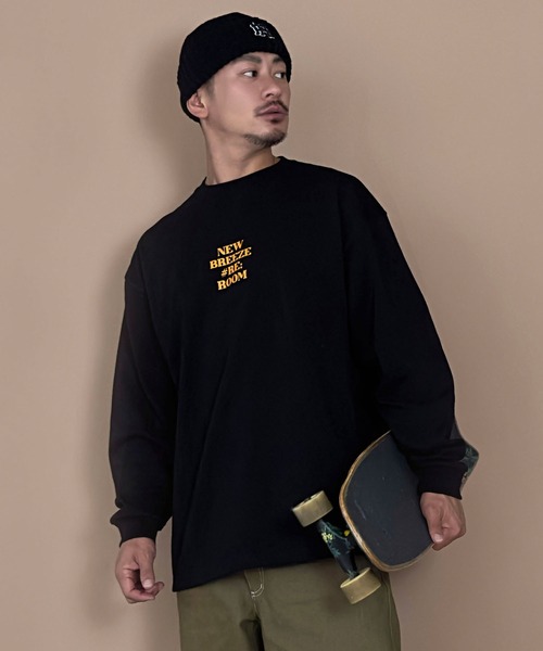 #Re:room(リルーム)の「リルームグラフィックプリントビッグロングスリーブ(Tシャツ/カットソー・メンズ・ブルー/ブラック/ホワイト・M-L/S-M)」の2枚目の写真