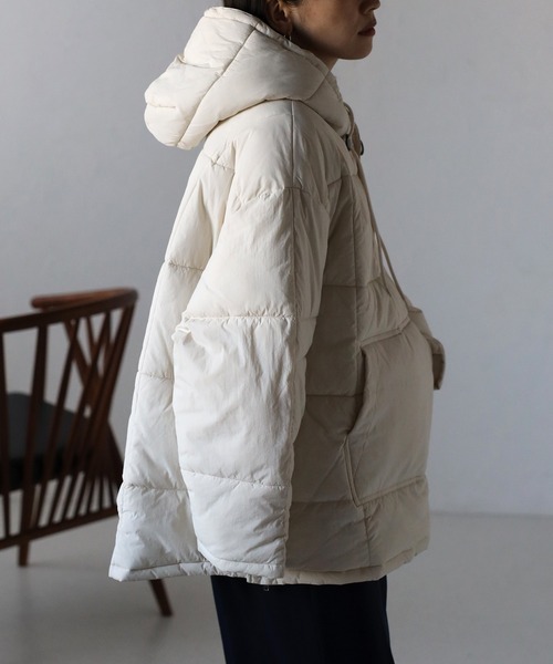 ap retro（アプレトロ）の「アノラックエコダウンブルゾン/フードパディングブルゾン（ダウンジャケット/コート・レディース・ブラック/カーキ/グレー/アイボリー・FREE）」の6枚目の写真