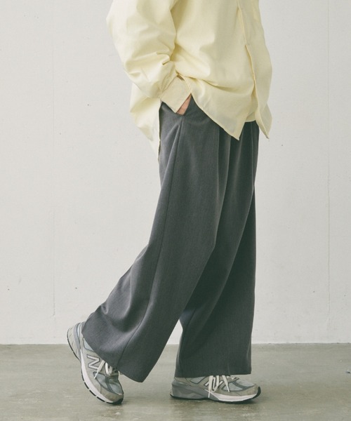 flaner（フラネ）の「Loose tuck straight slacks/ルーズタックストレートスラックス（スラックス・レディース・グレー/ブラック・SMALL/MEDIUM/LARGE）」の5枚目の写真
