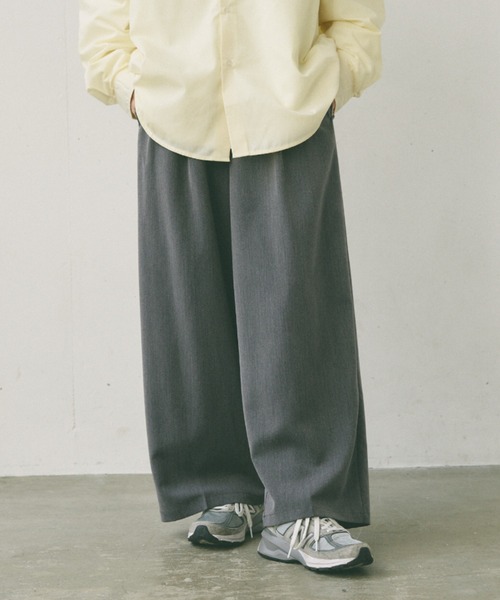 flaner（フラネ）の「Loose tuck straight slacks/ルーズタックストレートスラックス（スラックス・レディース・グレー/ブラック・SMALL/MEDIUM/LARGE）」の7枚目の写真