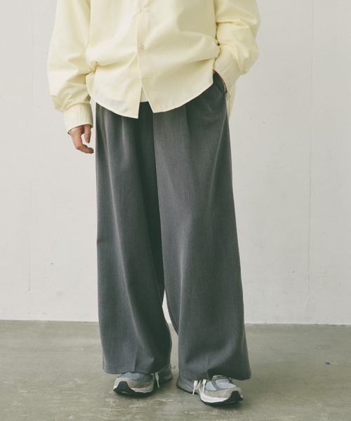 flaner（フラネ）の「Loose tuck straight slacks/ルーズタックストレートスラックス（スラックス・レディース・グレー/ブラック・SMALL/MEDIUM/LARGE）」の3枚目の写真