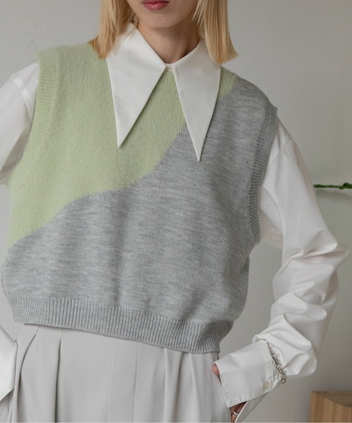 VACANCY（ヴァカンシー）の「配色ウェーブニットベスト（ベスト・レディース・ブラック/グレー・FREE）」の10枚目の写真