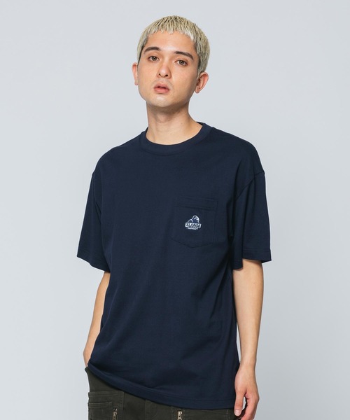 XLARGE（エクストララージ）の「MINI SLANTED OG LOGO S/S POCKET TEE（Tシャツ/カットソー・メンズ・グリーン/アッシュ/ホワイト/ネイビー/ブラック・XL/L/S/M）」の10枚目の写真