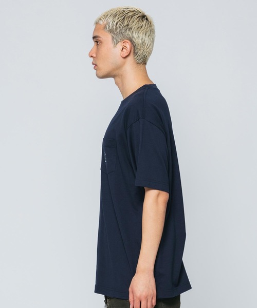 XLARGE（エクストララージ）の「MINI SLANTED OG LOGO S/S POCKET TEE（Tシャツ/カットソー・メンズ・グリーン/アッシュ/ホワイト/ネイビー/ブラック・XL/L/S/M）」の11枚目の写真