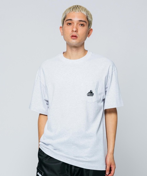 XLARGE（エクストララージ）の「MINI SLANTED OG LOGO S/S POCKET TEE（Tシャツ/カットソー・メンズ・グリーン/アッシュ/ホワイト/ネイビー/ブラック・XL/L/S/M）」の20枚目の写真
