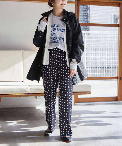 SLOBE IENA（スローブイエナ）の「スムースニットカーディガン（カーディガン/ボレロ・レディース・グリーン/ホワイト/ブルー/ネイビー・FREE）」の15枚目の写真