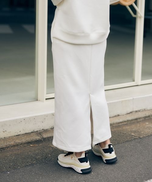 mysty woman（ミスティウーマン）の「【黒田真友香コラボ】スリットナロースカート 190966（スカート・レディース・ブラック/ピンクベージュ/オフホワイト・MEDIUM/LARGE）」の22枚目の写真