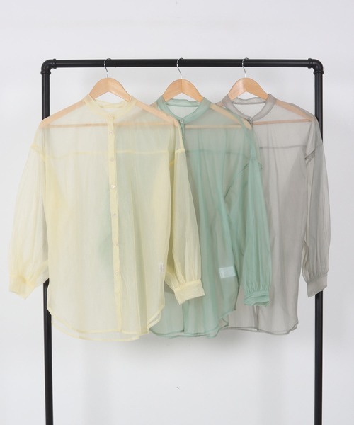 Isn't She?（イズントシー）の「オーガンジーバンドカラーシャツ｜steady.掲載（シャツ/ブラウス・レディース・アイボリー・FREE）」の3枚目の写真