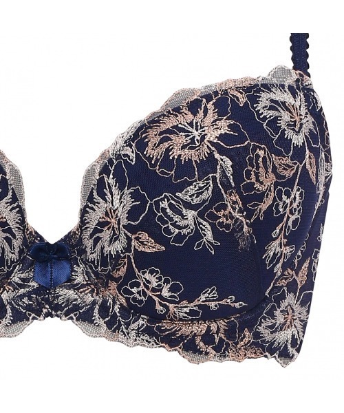 Triumph(トリンプ)の「【カラバリ豊富!WEB限定ブラ&ショーツセット】トリンプ 美胸ソフトブラ クラッシーペタルズ 【B,Cカップ】(ブラ&ショーツ・レディース・チェリーピンク/ピンク/ブルー/グリーン/ホワイト/ダークグリーン/バイオレット/ブラウン/ライトピンク/ブラック/ベージュ/パープル・B70/C65/C70/C75/C80/B65/B75)」の15枚目の写真