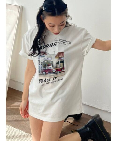 EVRIS（エヴリス）の「グラフィックphotoTシャツ（Tシャツ