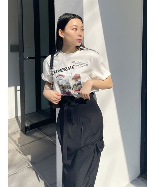 EVRIS（エヴリス）の「グラフィックphotoTシャツ（Tシャツ