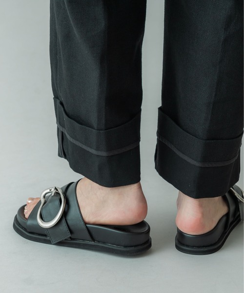 LE VERNIS(ル・ベルニ)の「LE VERNIS(ル・ベルニ)POIRE SANDALS(サンダル・レディース・ブラック/アイボリー/グリーン・23cm/23.5cm/24cm/24.5cm)」の20枚目の写真