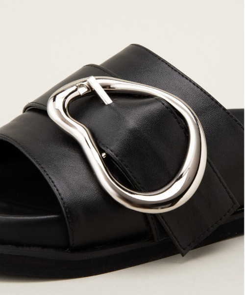 LE VERNIS(ル・ベルニ)の「LE VERNIS(ル・ベルニ)POIRE SANDALS(サンダル・レディース・ブラック/アイボリー/グリーン・23cm/23.5cm/24cm/24.5cm)」の22枚目の写真